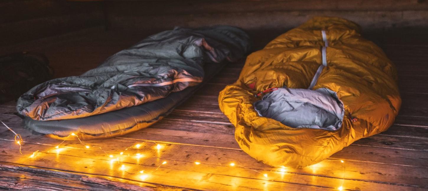 Soveposer i shelter