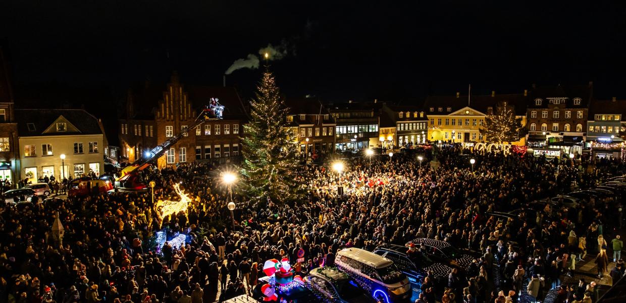 Tænding af juletræ